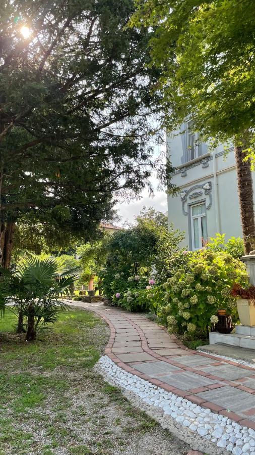 Villa Sapi Arcisate Exteriér fotografie