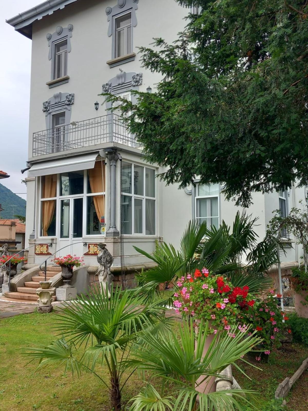 Villa Sapi Arcisate Exteriér fotografie