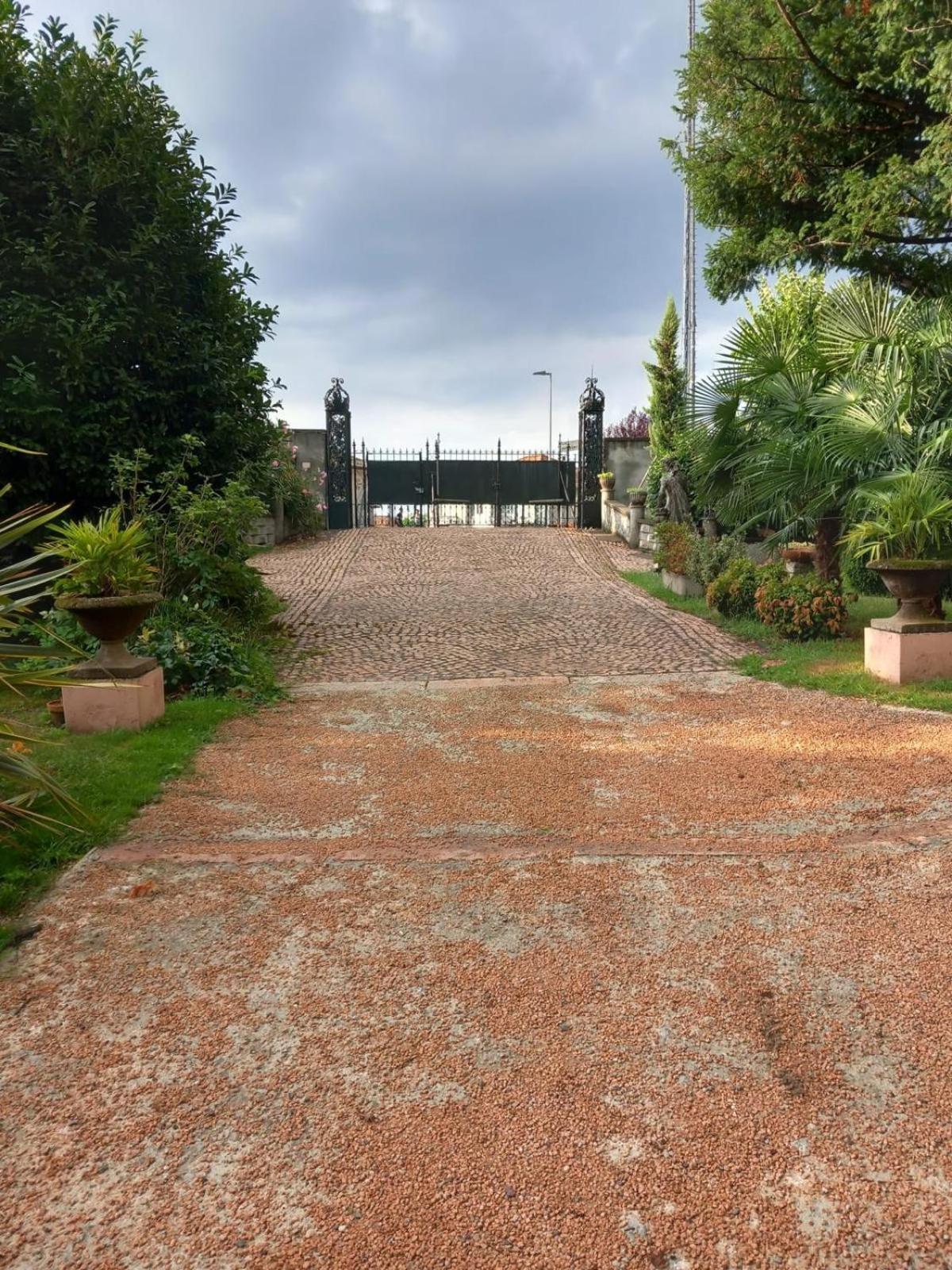Villa Sapi Arcisate Exteriér fotografie
